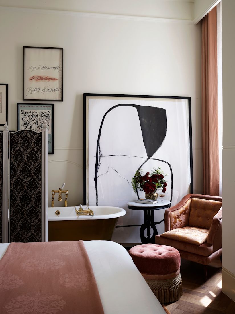 King Guest Room with Lounge Chair