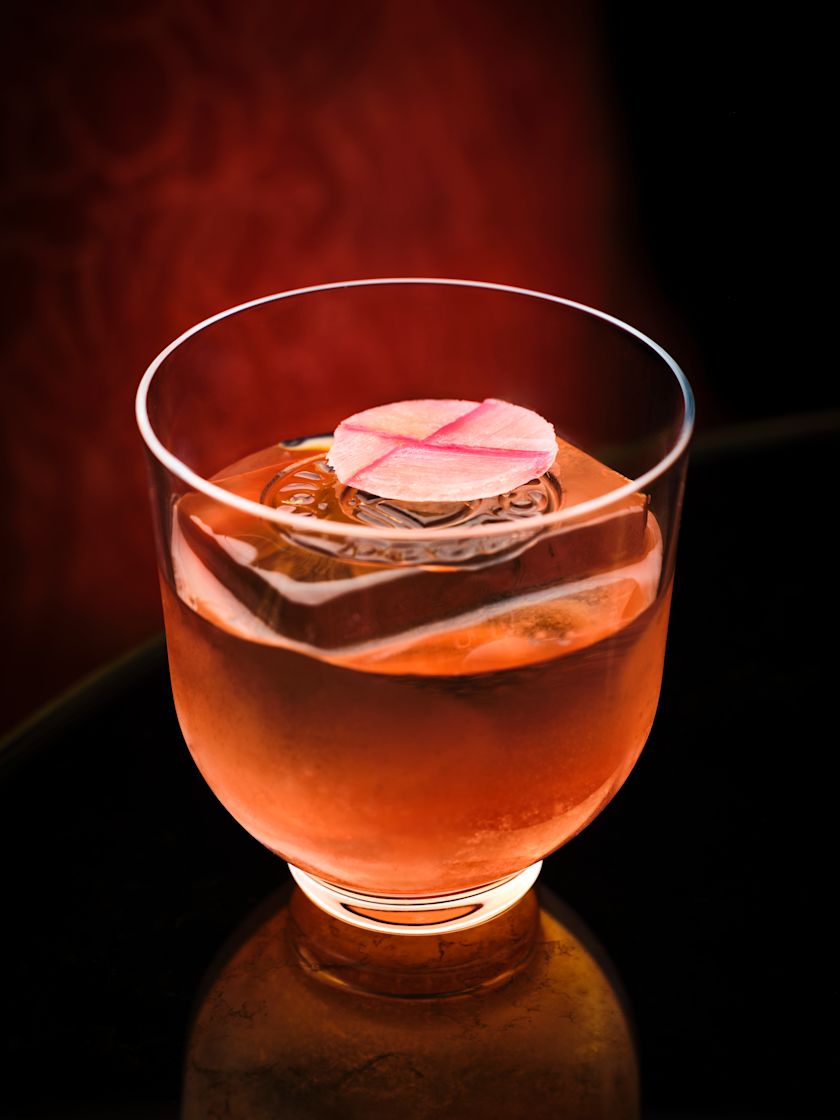 Cocktail in mood lighting-previous-transition