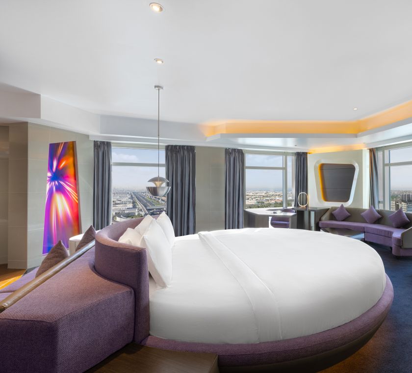 Overview of Valor Suite with a Round Bed