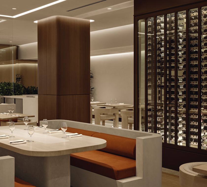 Meja Makan di Restoran YAMA