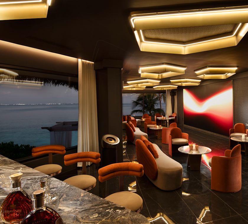 бар с музыкальной зоной