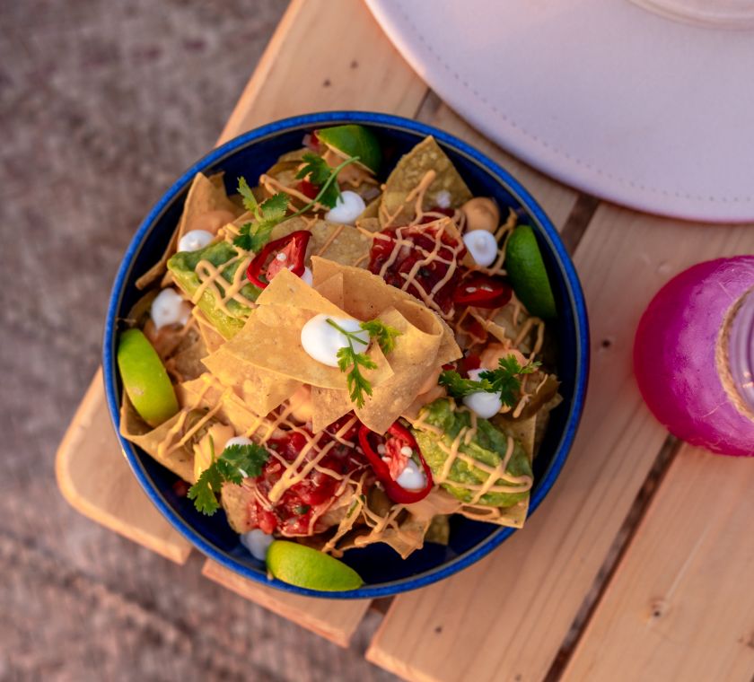 ボウルに入ったナチョス