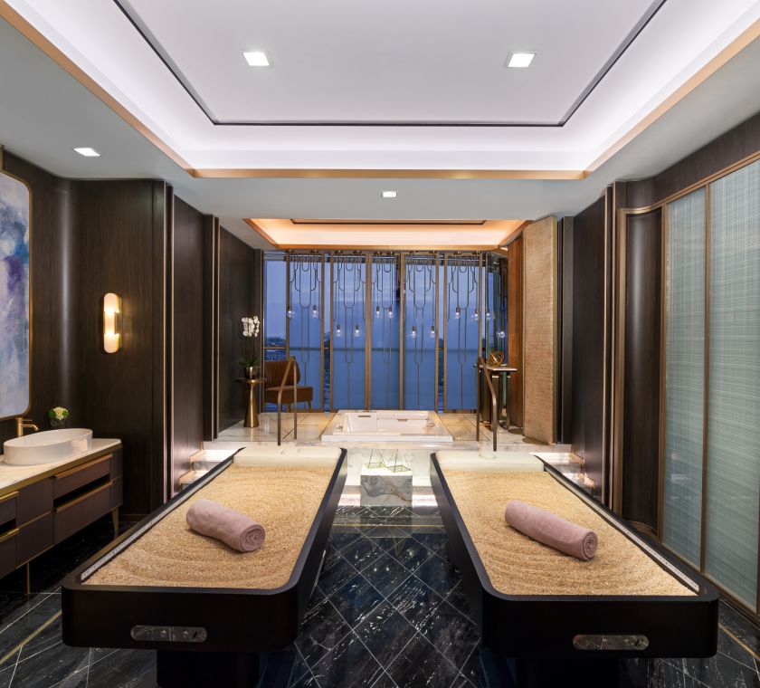 Spa VIP Couple Suite with Dual Vanity Area
