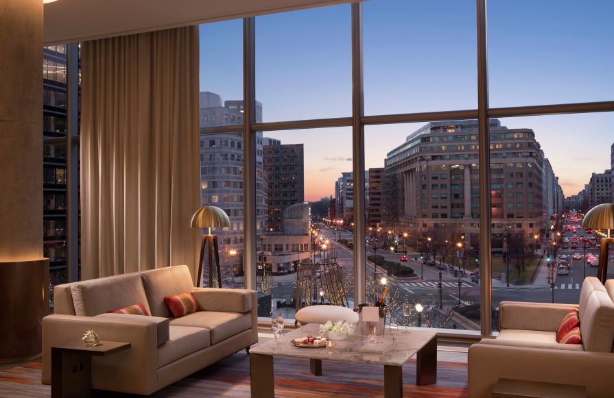 Estuary Bar View-transition