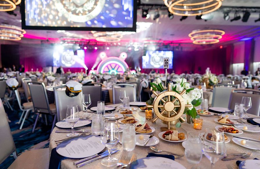 宴会場「グレート・エグレ」の移行