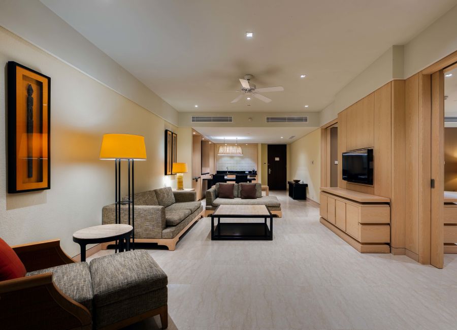 Suite Living Area-transition