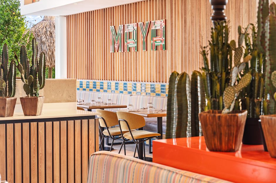 Restaurant "Maya" – Übergang