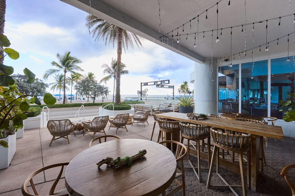 The Patio at Le Marche Restaurant-transition