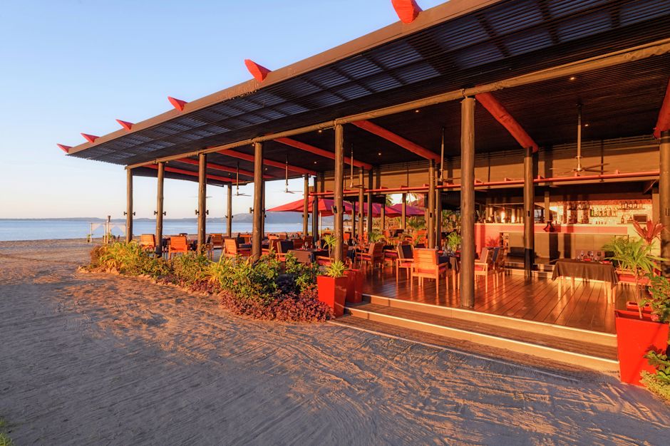 Maravu Bar On Beach-transition