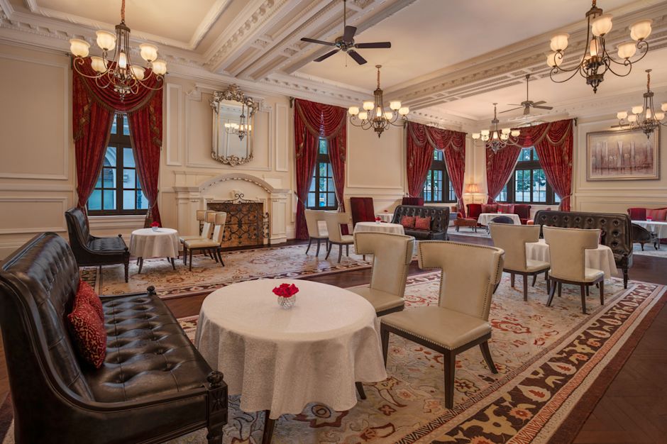 Dining Area in Salon de Ville Restaurant