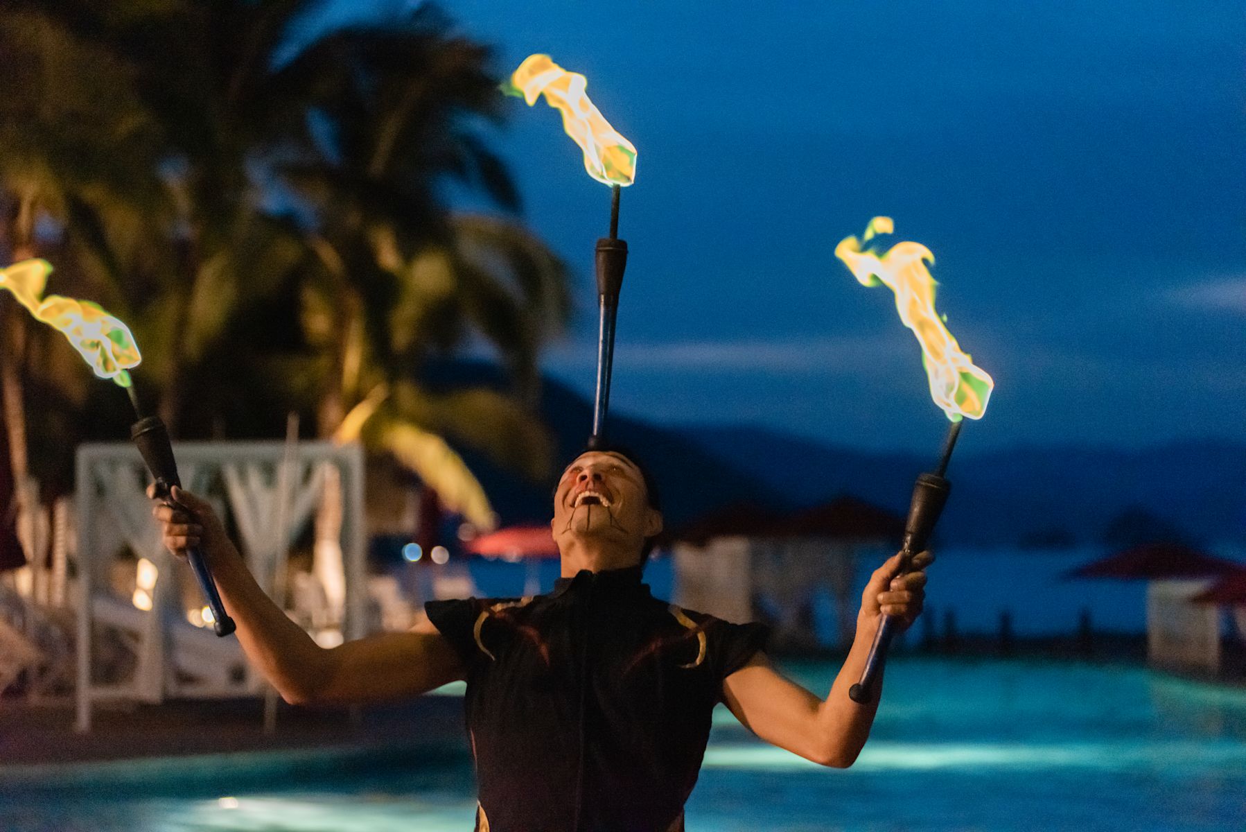 Salon du feu en soirée