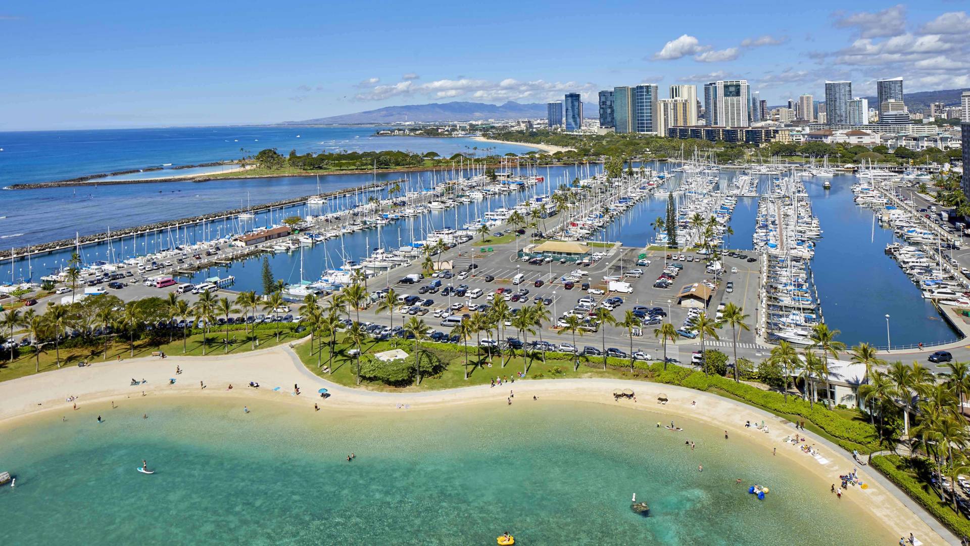 Hilton Hawaiian Village Beach Resort and Spa, Honolulu, USA