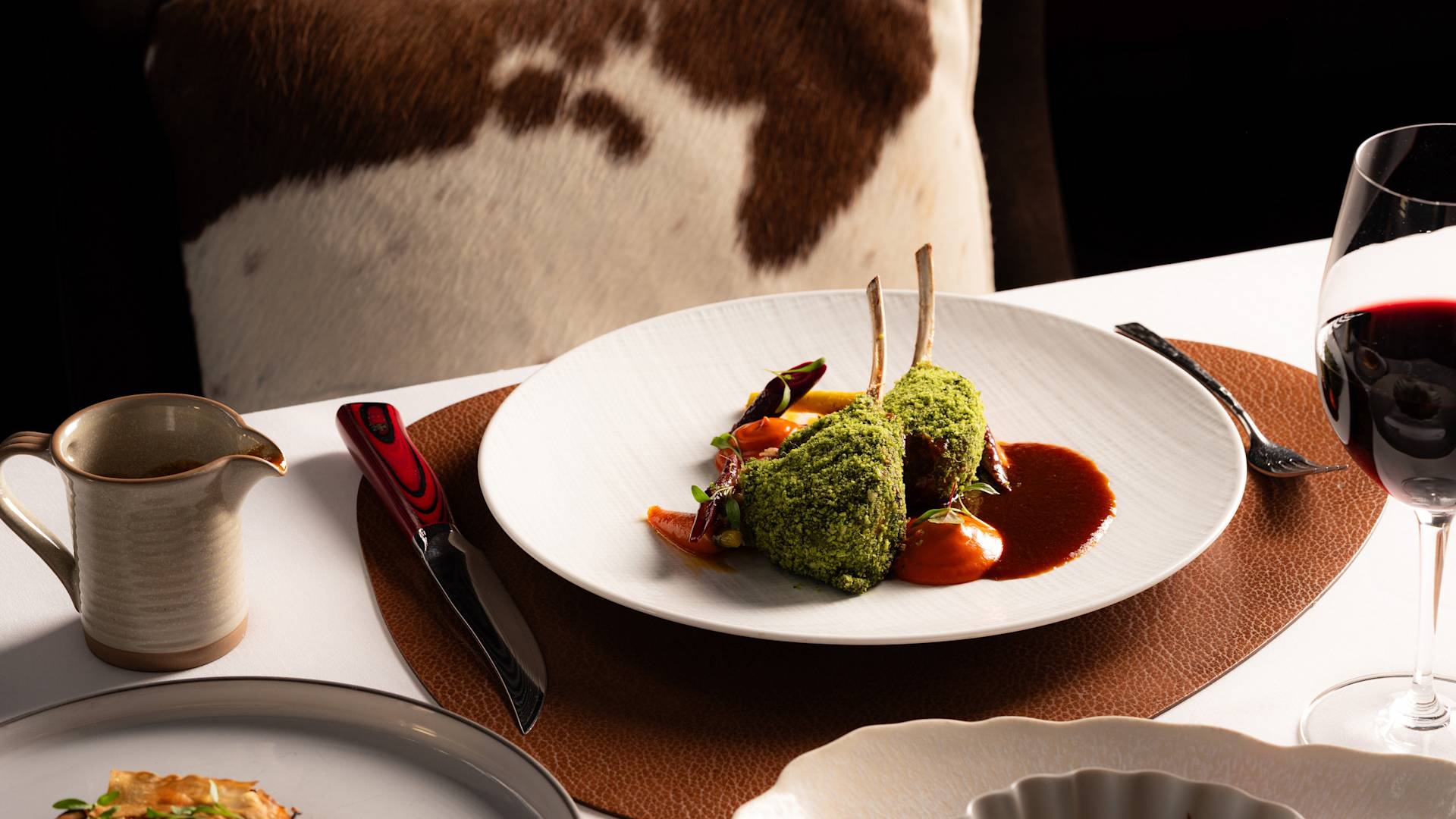 อาหารบนจานที่ Ray's Grill