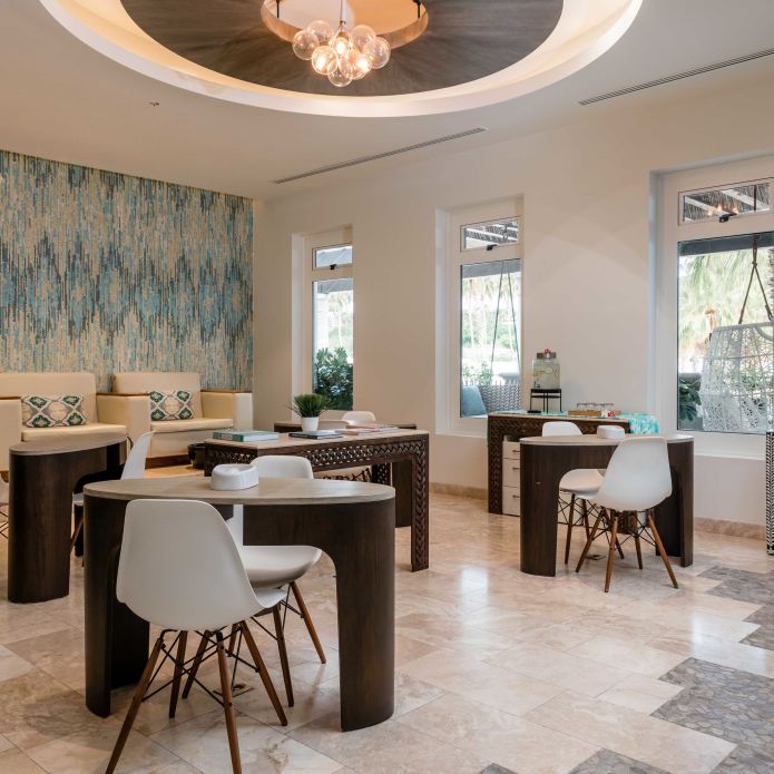 Configurarea scaunelor și meselor eForea Spa Salon