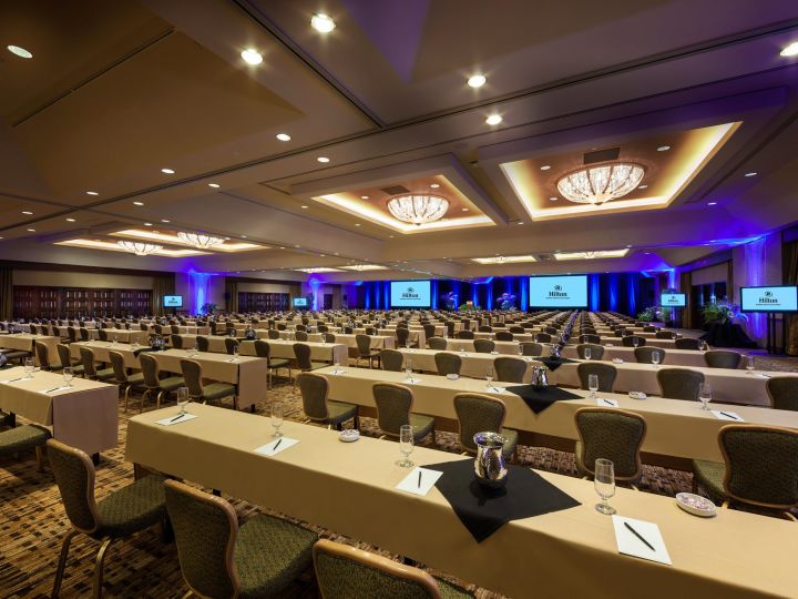 宴会場(クラスルーム形式)