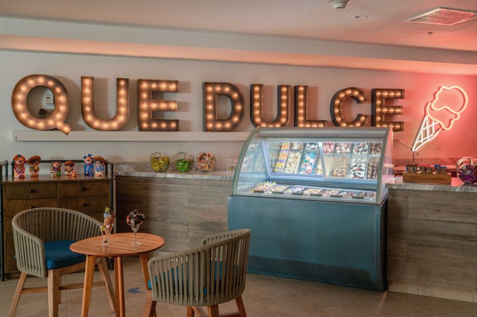 Dulce Eiscreme-Salon mit Que-Sortiment