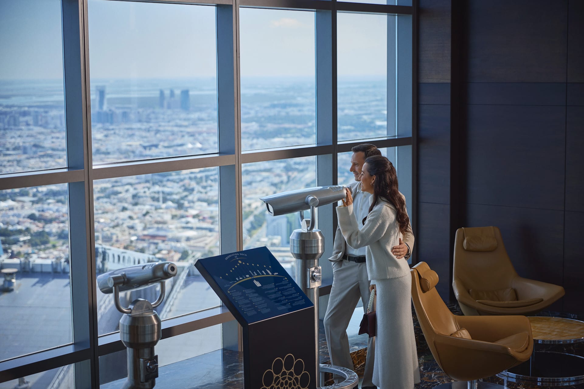 Deck de observa??o em 300 | Conrad Abu Dhabi