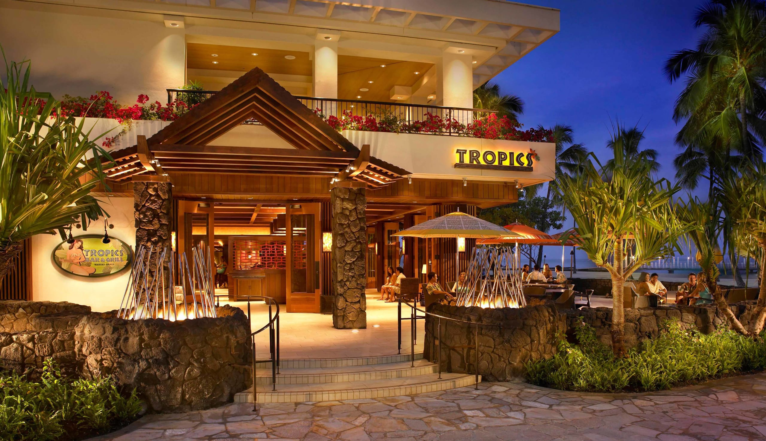 Dining & Drinks  Hilton Hawaiian Village